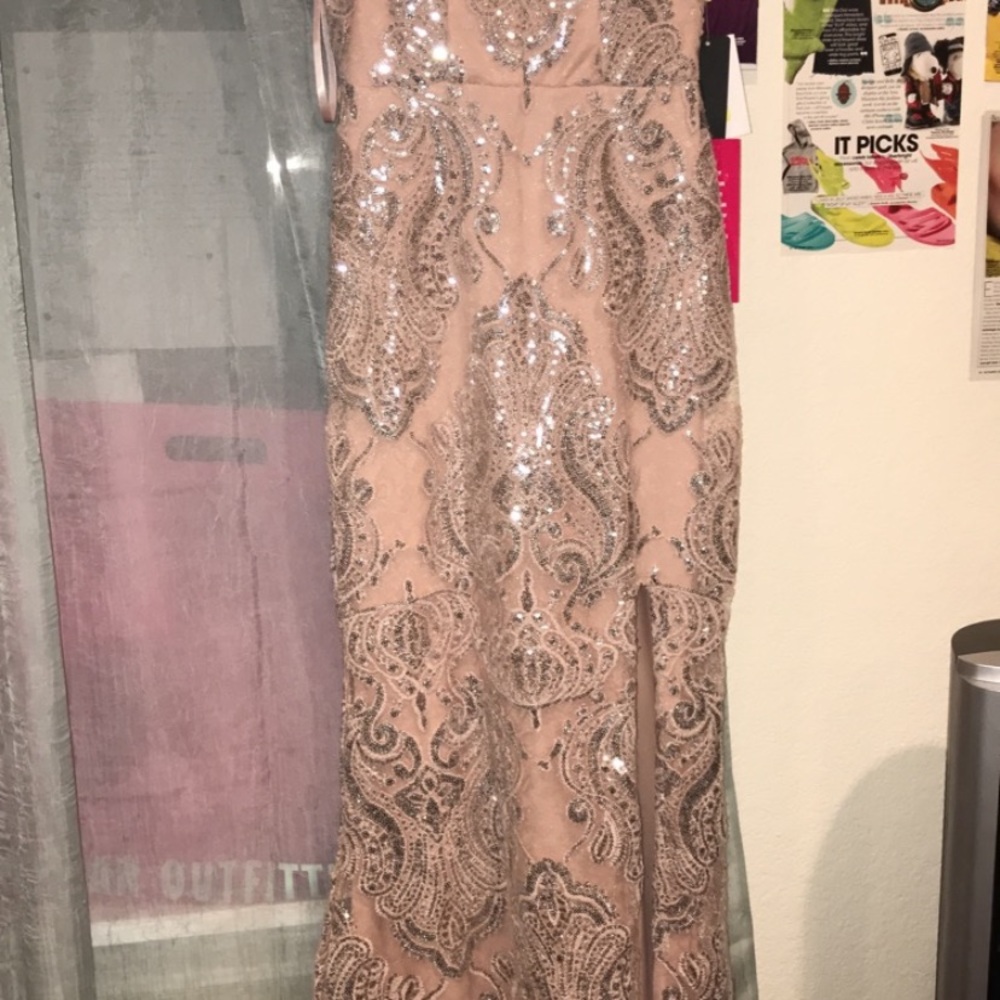 Prom Dress - Picture 2 of 8